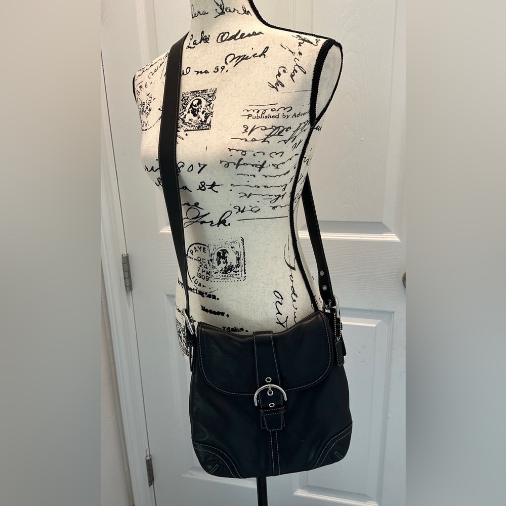 Vintage Coach Black Leather Crossbody Bag - Women